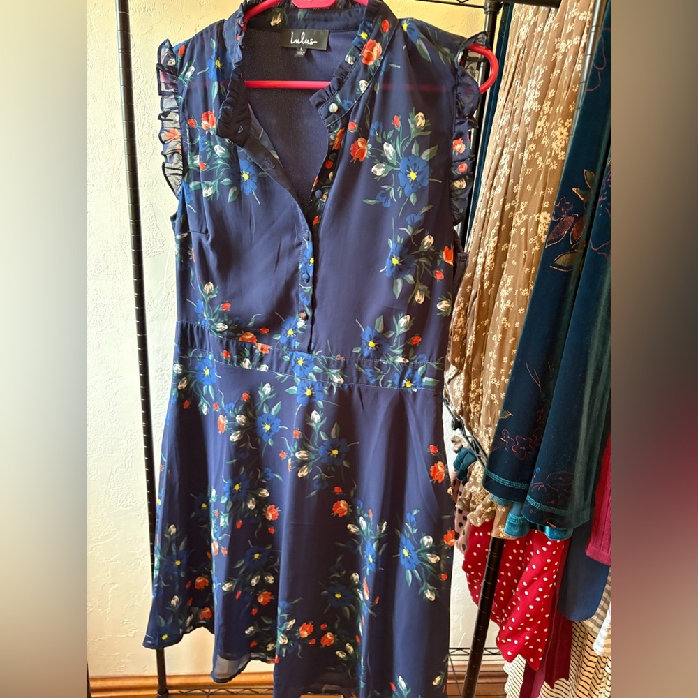 Lulus short blue floral dress